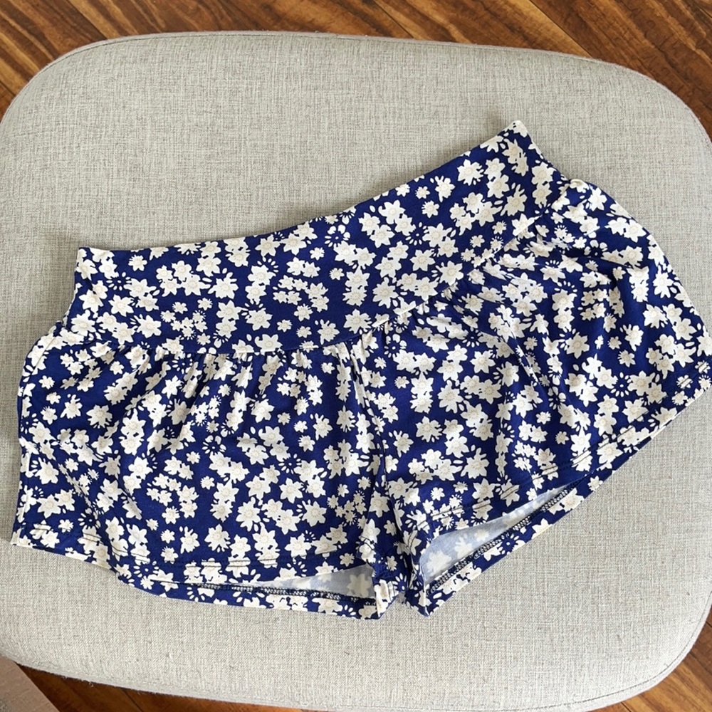 Fighting eel shorts